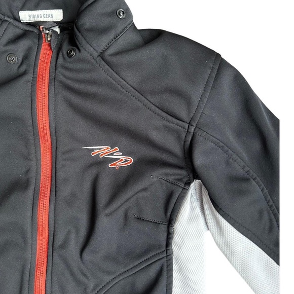 🏍️ Harley Davidson motocycle jacket, has logo in the back and front🏍️ - Picture 4 of 6